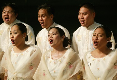 The Spiritual Image choir from Melrose United Methodist Church, San Leandro, Calif., sings during morning worship on May 7, final day of the denomination's 2004 General Conference in Pittsburgh. A UMNS photo by Mike DuBose. The Spiritual Image choir from Melrose United Methodist Church, San Leandro, Calif., sings during morning worship on May 7, final day of the denomination's 2004 General Conference in Pittsburgh. A UMNS photo by Mike DuBose.