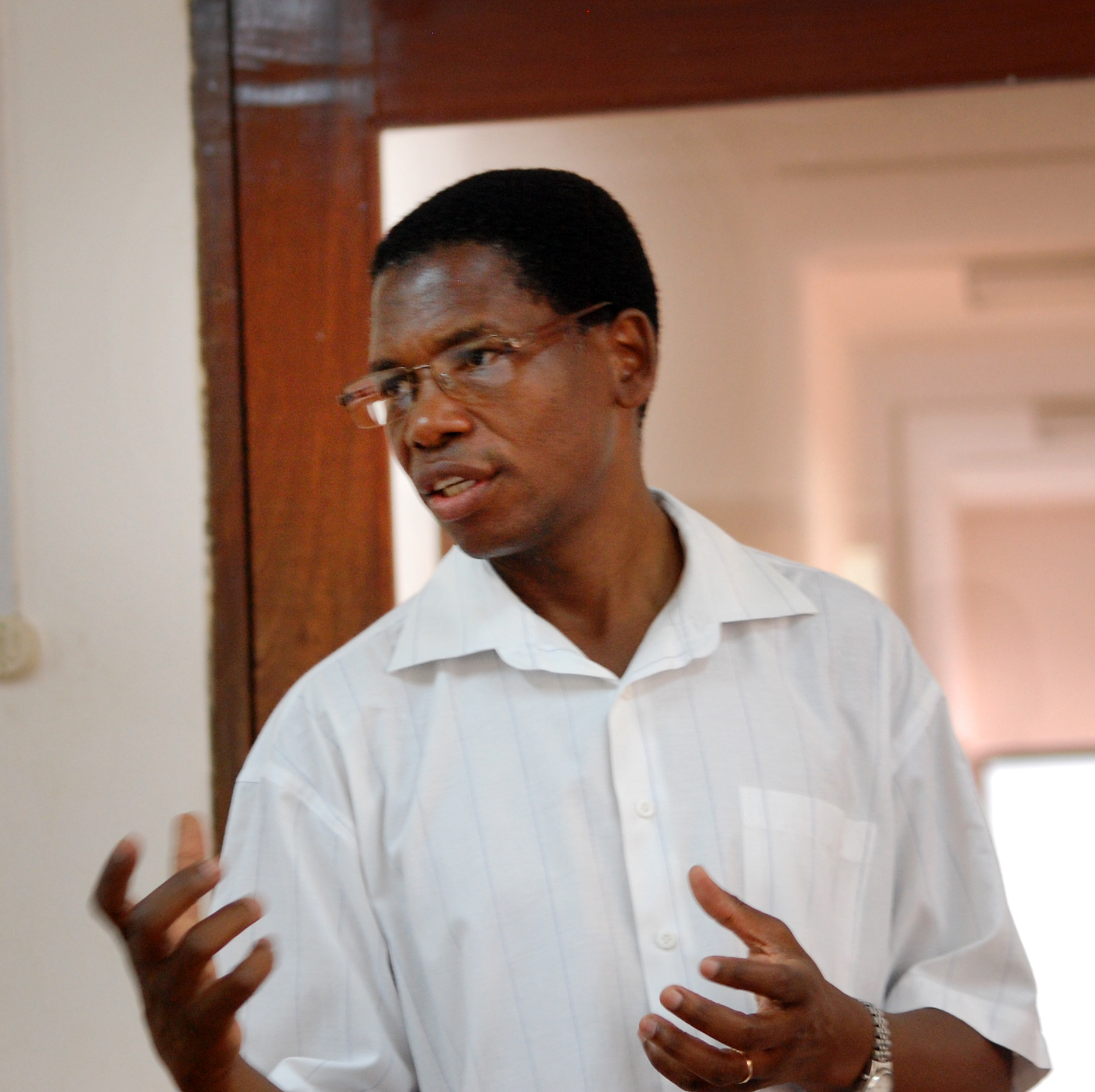 The Rev. Alindo Romão, health coordinator for the Center of Hope in Chicuque, Mozambique speaks to visitors during a 2015 site visit from the Connectional Table. Photo by Keeton Bigham-Tsai