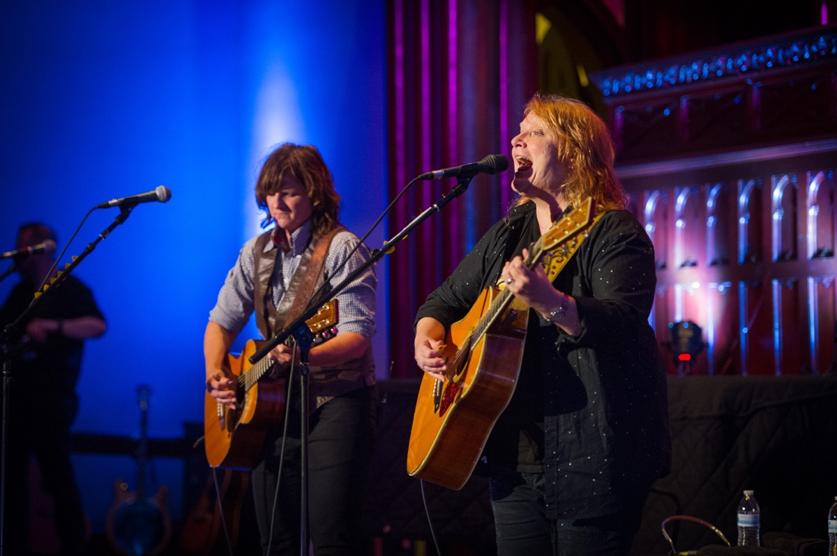 The Grammy Award-winning indie folk rock duo Indigo Girls sing about love, faith and social justice during a Reconciling Ministries Network benefit May 13 during General Conference. Photo by Matt Brodie, UMNS. 