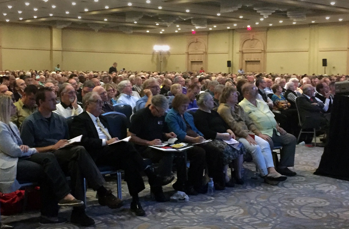 The Wesleyan Covenant Association urged United Methodist leaders to hold clergy accountable on sexuality matters. More than 1,700 people attended the inaugural meeting of the group in Chicago on Oct. 7. Photo by Heather Hahn, UMNS.
