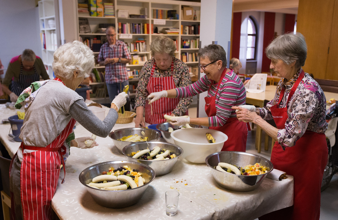 The United Methodist Church-Frankfurt City offers a weekly lunch for some 200 community members. Photo by Mike DuBose, UMNS.