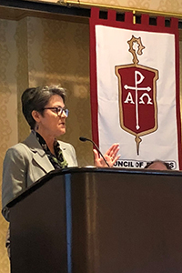 Bishop Sally Dyck welcomes bishops and other visitors to the Northern Illinois Conference for the spring 2018 Council of Bishops meeting in Chicago. Photo by Anne Marie Gerhardt, Northern Illinois Conference.