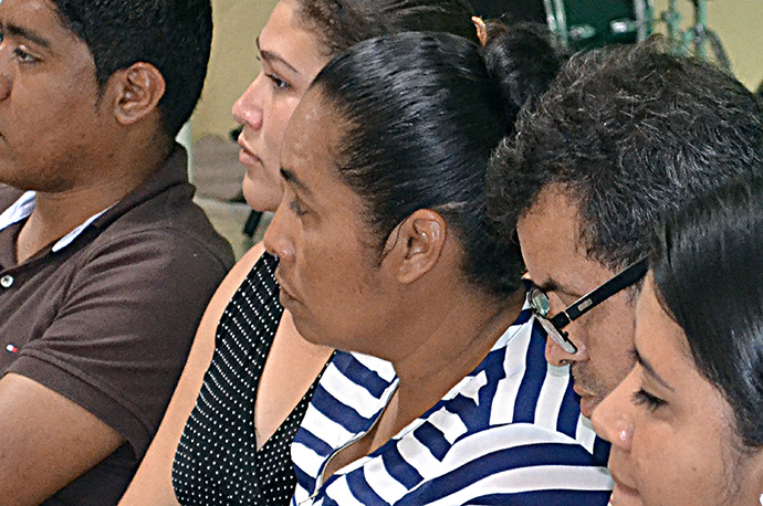 Miriam Valerio (center) tells what happened to her family when her husband left Honduras to seek work in the United States during a workshop about migration sponsored by the National Plan for Hispanic-Latino Ministry, at United Methodist Central Church in Danli, Honduras. Photo by Carlos Reyes, UMNS-NPHLM.