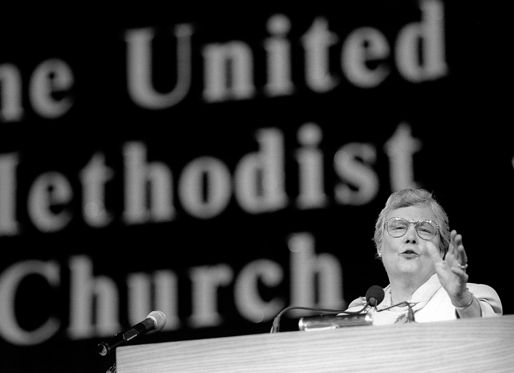 Bishop Judith Craig delivers the Episcopal Address at the 1996 United Methodist General Conference in Denver. Craig was the first woman invited by the Council of Bishops to give the address. File photo by Mike DuBose, UMNS.