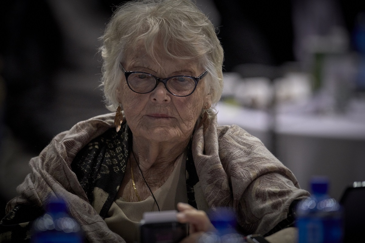 Delegate Norma Kehrberg uses an electronic voting machine during a Feb. 24 plenary session of the special General Conference of The United Methodist Church, held in St. Louis. Photo by Paul Jeffrey, UMNS.