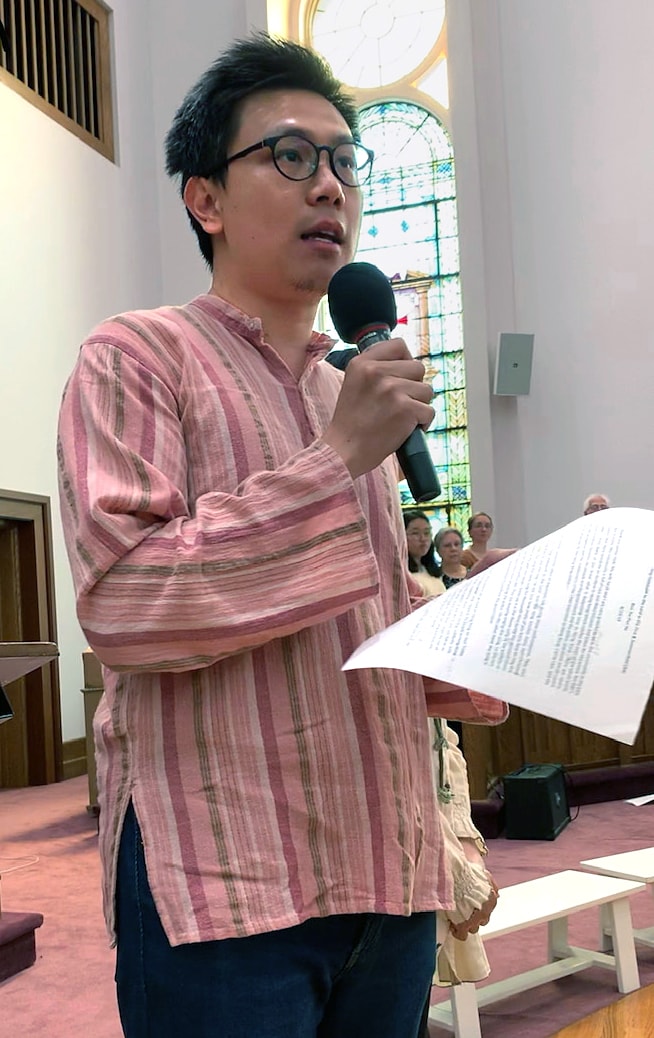 Ben Ho, a Methodist from Hong Kong, talks about recent protests in Hong Kong during a worship service at First and Summerfield United Methodist Church in New Haven, Conn. Photo by Vicki Flippin.
