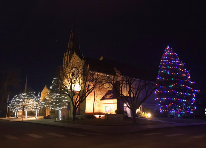Although in past years Cathedral of the Rockies in Boise, Idaho, has not added decorations outside, this year the church wanted to bring “light to the community” with a festive display and a large Christmas tree. Photo courtesy of Cathedral of the Rockies.