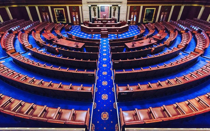 Una vista de la cámara de la Cámara de Representantes del congreso, en el Capitolio de los Estados Unidos en la ciudad de Washington DC. Foto cortesía de Wikimedia Commons.