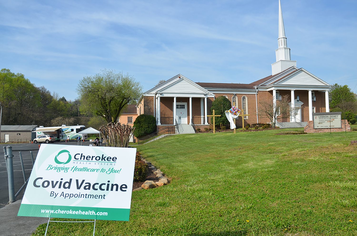 La Iglesia Metodista Unida (IMU) Lennon-Seney lidera el camino en la obtención de vacunas para una comunidad marginada en Knoxville, Tennessee. Foto cortesía de la Conferencia Anual de Holston.