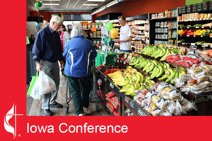 The Cultivate Hope Corner Store opened April 27 in a neighborhood that lacks other affordable, nutritious food sources. The store is operated by Matthew 25, which is devoted to empowering people to rebuild and renew their neighborhoods. Photo courtesy of the Iowa Conference.