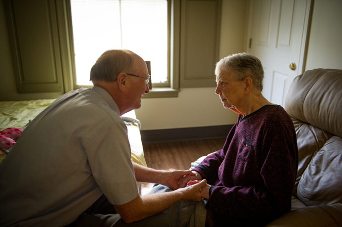Retired Bishop Kenneth Carder wrote a dementia resource for others based on his experience of caring for his wife, Linda, after she was diagnosed with frontal temporal dementia. Linda Carder died in 2019. Photo courtesy of the Tennessee Conference.