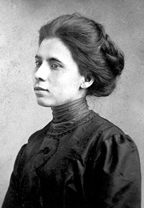 Jovita Idár, circa 1905. Photo courtesy of the University of Texas at San Antonio Special Collections.