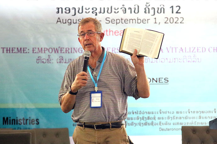 Bishop Scott Jones leads a Bible study on Aug. 31 during the 12th annual gathering of the LSMC mission in Vientiane, Laos. With a theme of “Empowering Leaders Toward a Vitalized Church,” the event included the ordination of new leaders, worship and other celebrations. Photo by Thomas E. Kim, UM News.
