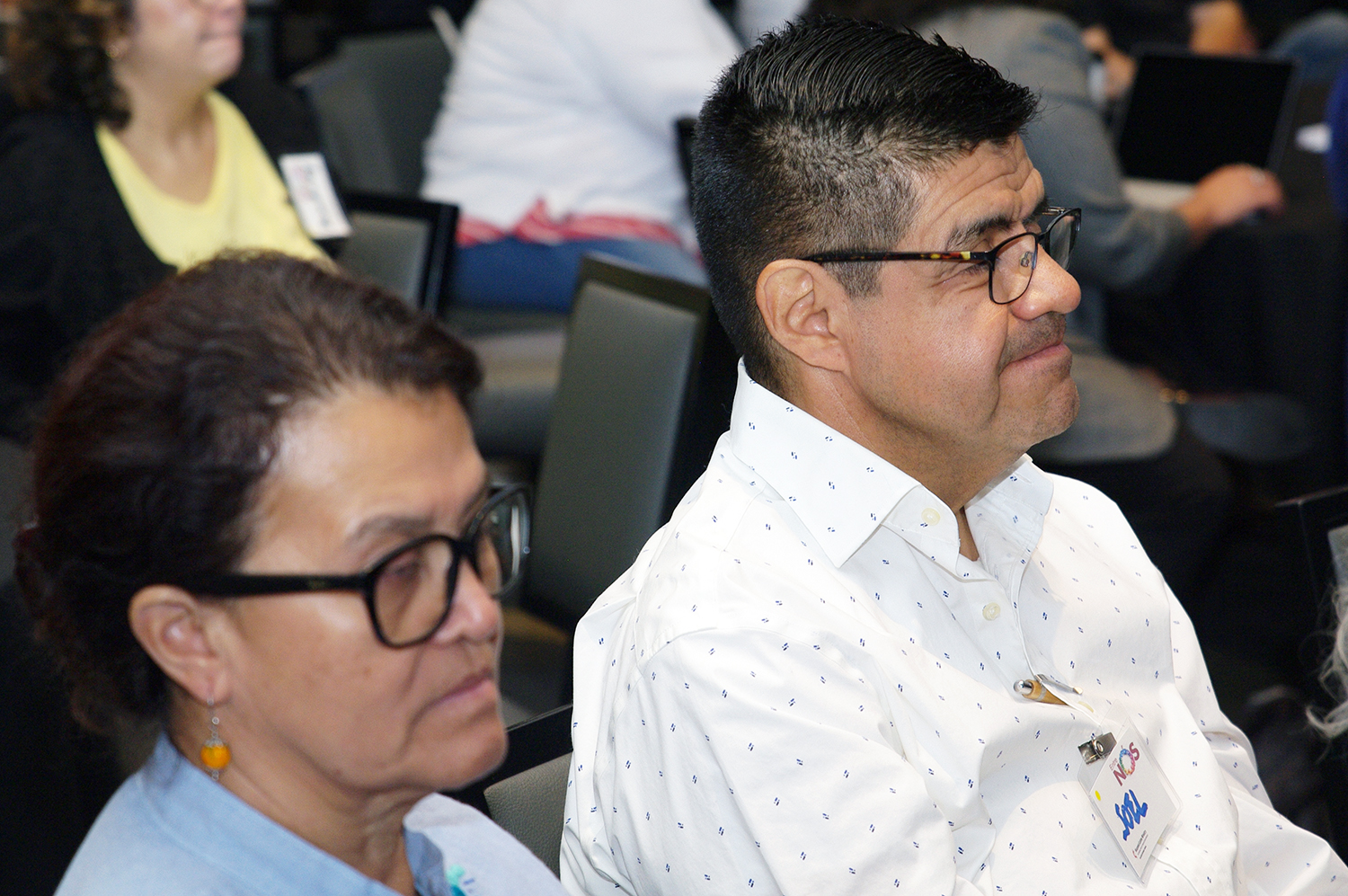 La Pastora Antonia “Toña” Ríos a la izquierda y el Rev. Joel Hortiales a la derecha de la imagen, sirven a la comunidad hispano-latina de la Conferencia Anual California-Pacífico.