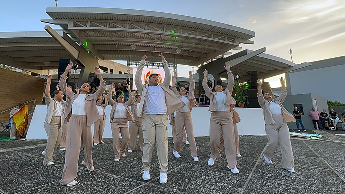 Un grupo de danza litúrgica y adoración integrado por jóvenes de diferentes iglesias, se sumaron a la celebración de los 125 años de presencia y testimonio de la Iglesia Metodista de Puerto Rico. Foto Rev. Gustavo Vasquez, Noticias MU. Un grupo de danza litúrgica y adoración integrado por jóvenes de diferentes iglesias, se sumaron a la celebración de los 125 años de presencia y testimonio de la Iglesia Metodista de Puerto Rico. Foto Rev. Gustavo Vasquez, Noticias MU.