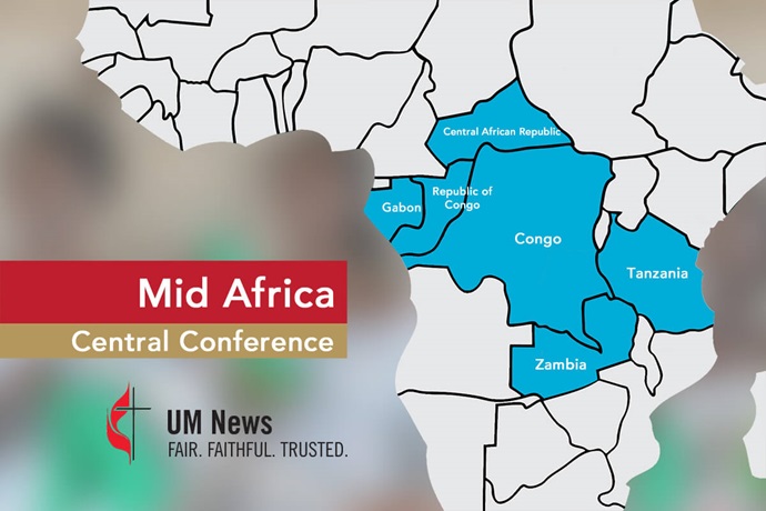Este mapa mostra a Conferência Central da África Central, anteriormente conhecida como Conferência Central do Congo. A conferência central está reunida de 10 a 13 de julho em Kitwe, Zâmbia. Os delegados elegerão três bispos, dois deles sucederão os bispos que se aposentarão e um deles será adicionado à conferência central, decisão esta tomada pela Conferência Geral do ano passado. Gráfico de Ben Ward, Notícias da Igreja Metodista Unida. Este mapa mostra a Conferência Central da África Central, anteriormente conhecida como Conferência Central do Congo. A conferência central está reunida de 10 a 13 de julho em Kitwe, Zâmbia. Os delegados elegerão três bispos, dois deles sucederão os bispos que se aposentarão e um deles será adicionado à conferência central, decisão esta tomada pela Conferência Geral do ano passado. Gráfico de Ben Ward, Notícias da Igreja Metodista Unida.