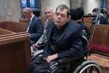 La difícil situación de una familia allanó el camino para que las personas con discapacidad se convirtieran en miembros de pleno derecho en La Iglesia Metodista Unida. Video de Lilla Marigza, Noticias MU. La difícil situación de una familia allanó el camino para que las personas con discapacidad se convirtieran en miembros de pleno derecho en La Iglesia Metodista Unida. Video de Lilla Marigza, Noticias MU.
