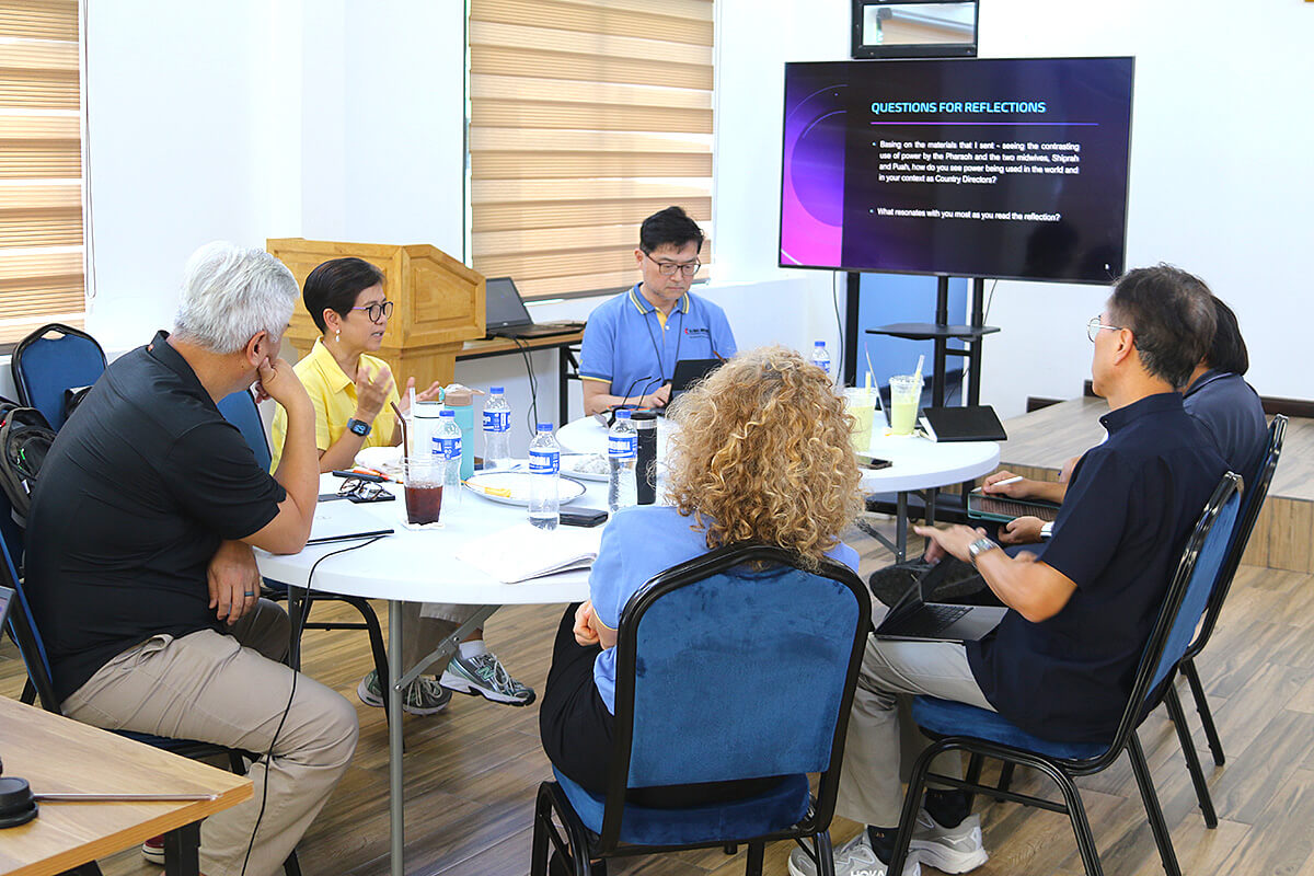 Darlene Marquez-Caramanzana (second from left), a Global Ministries area liaison for Asia and the Pacific, leads “A Conversation on Power and Decolonization” during the Asia Mission Leaders’ Summit on Oct. 21 in Phnom Penh, Cambodia. The session focused on leadership, sustainability and decolonizing mission practices. Photo by the Rev. Thomas E. Kim, UM News.