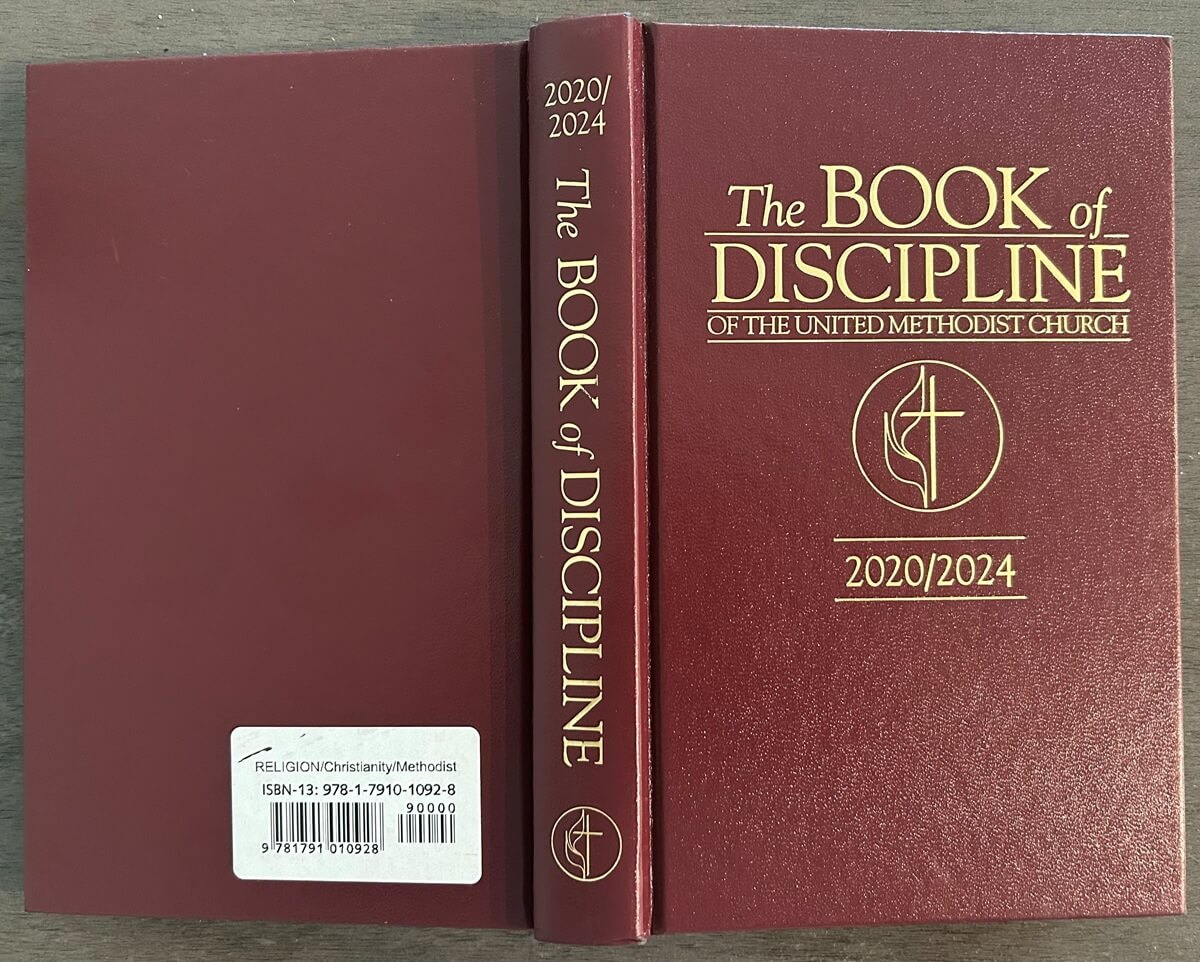 2020/2024년 판 「연합감리교회 장정」, 연합감리교 출판부. 사진, 김응선 목사, 연합감리교뉴스. 