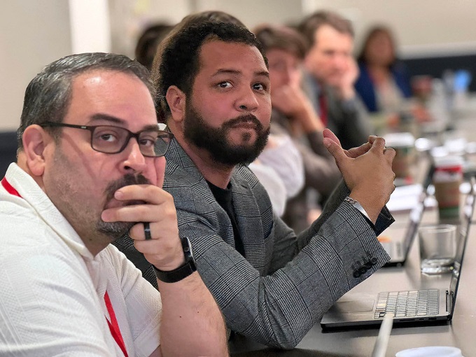 La Obispa Minerva Carcaño, presidenta de la Fuerza de Tarea Metodista Unida en Inmigración y el Rev. Giovanni Arroyo, secretario de la Comisión General de Religión y Raza. Foto Rev. Gustavo Vasquez, Noticias, MU.