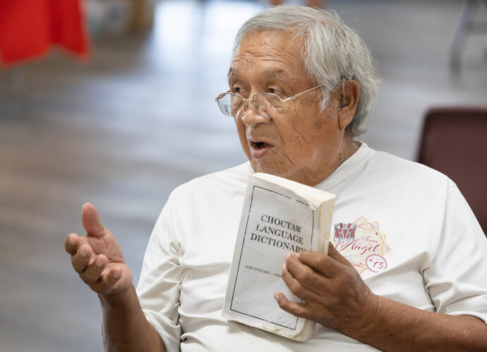 Cubert Bell Sr. leads a workshop on Indigenous languages. Photo by Mike DuBose, UM News. 